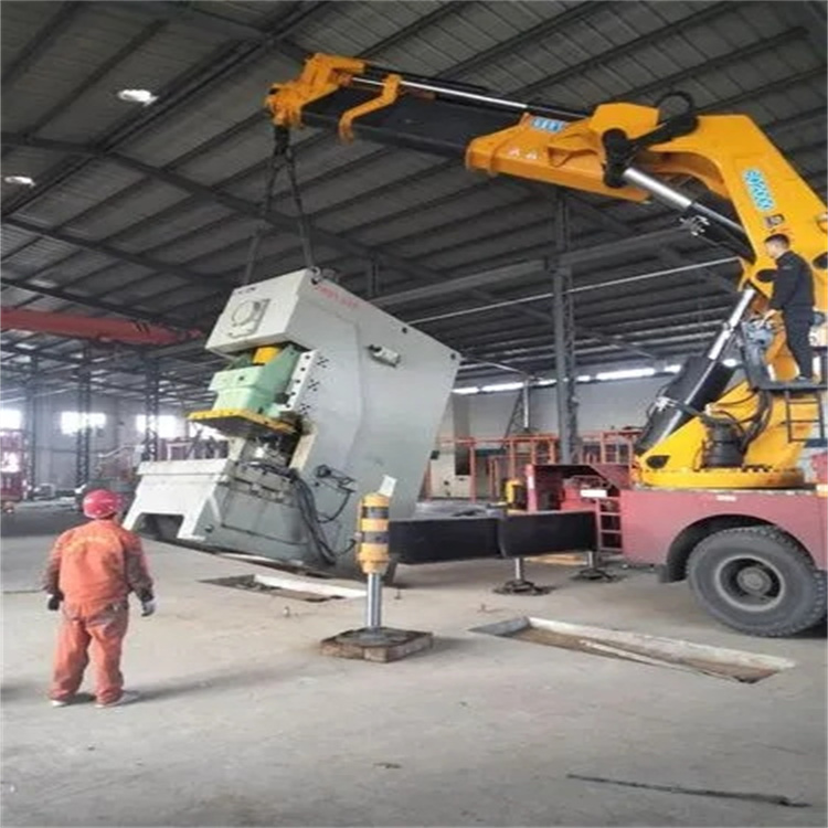 惠民80吨折臂吊车出租附近电话